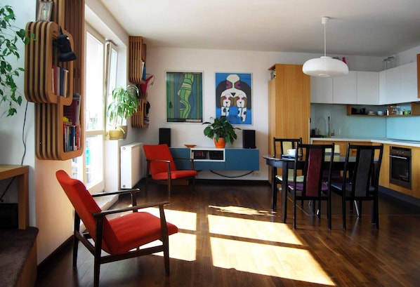 Apartment (3)