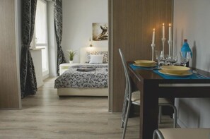 Apartamento (1) | Individualmente decorados, ferros/tábuas de passar roupa