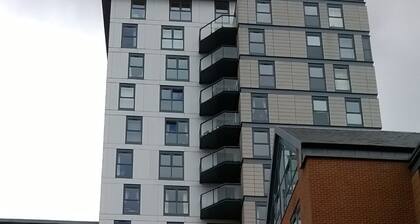 Toothbrush Apartments - Ipswich Waterfront - Regatta Quay