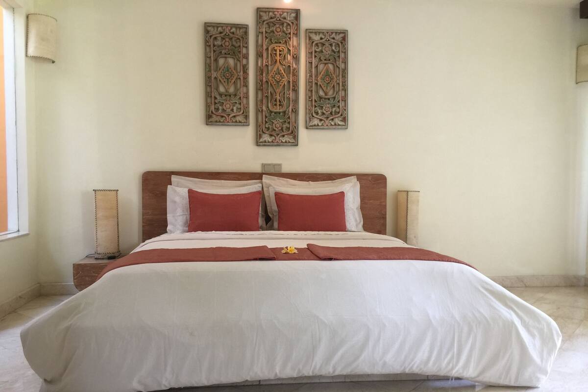 Villa, 3 Bedrooms | Laptop workspace, WiFi (free)