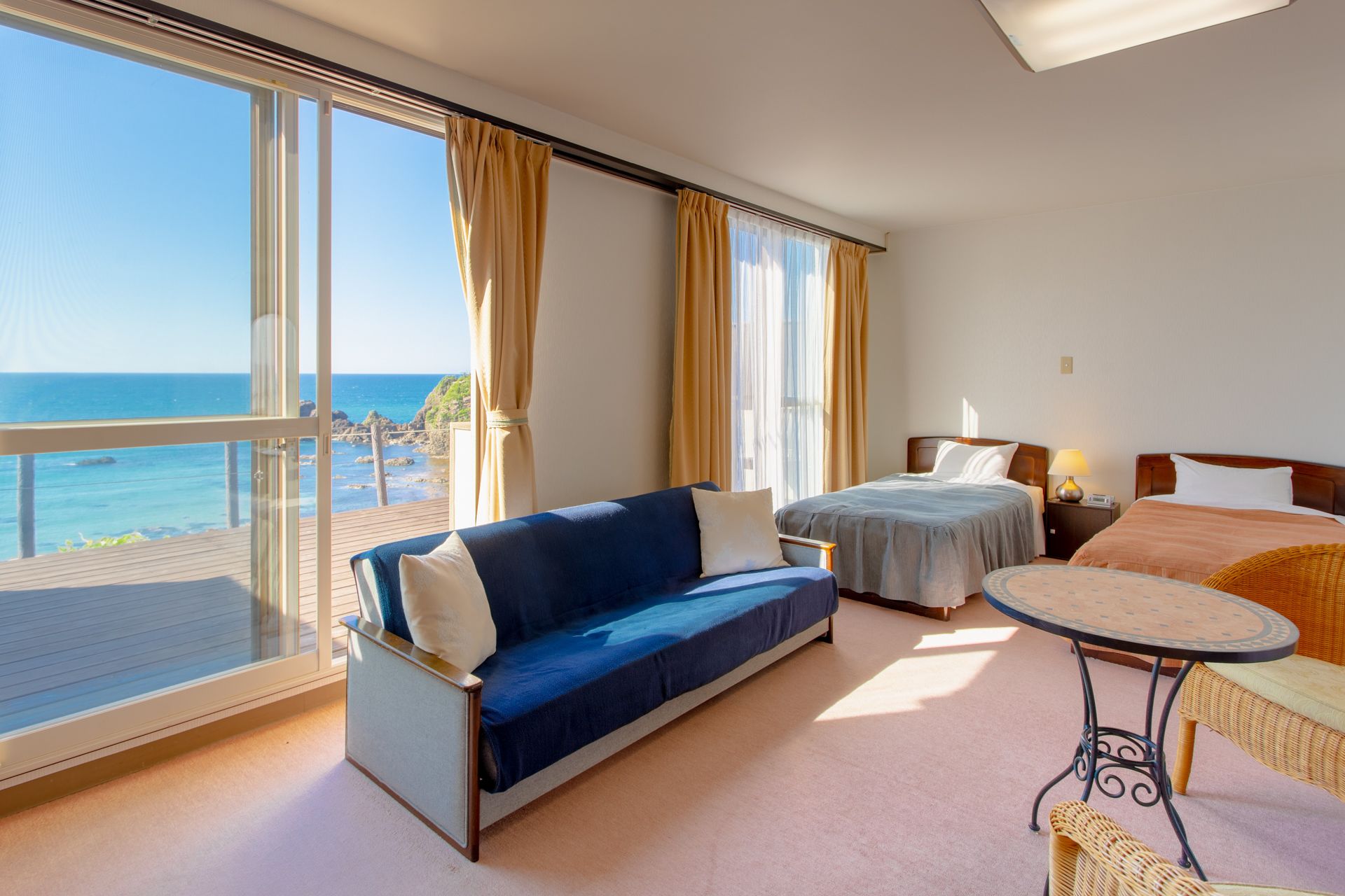 ห้องทวิน | ตู้นิรภัยในห้องพัก, ห้องพักตกแต่งอย่างมีเอกลักษณ์, ตกแต่งพิเศษโดยเฉพาะ