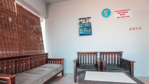 Property amenity - OYO 208 G House (Jakarta)