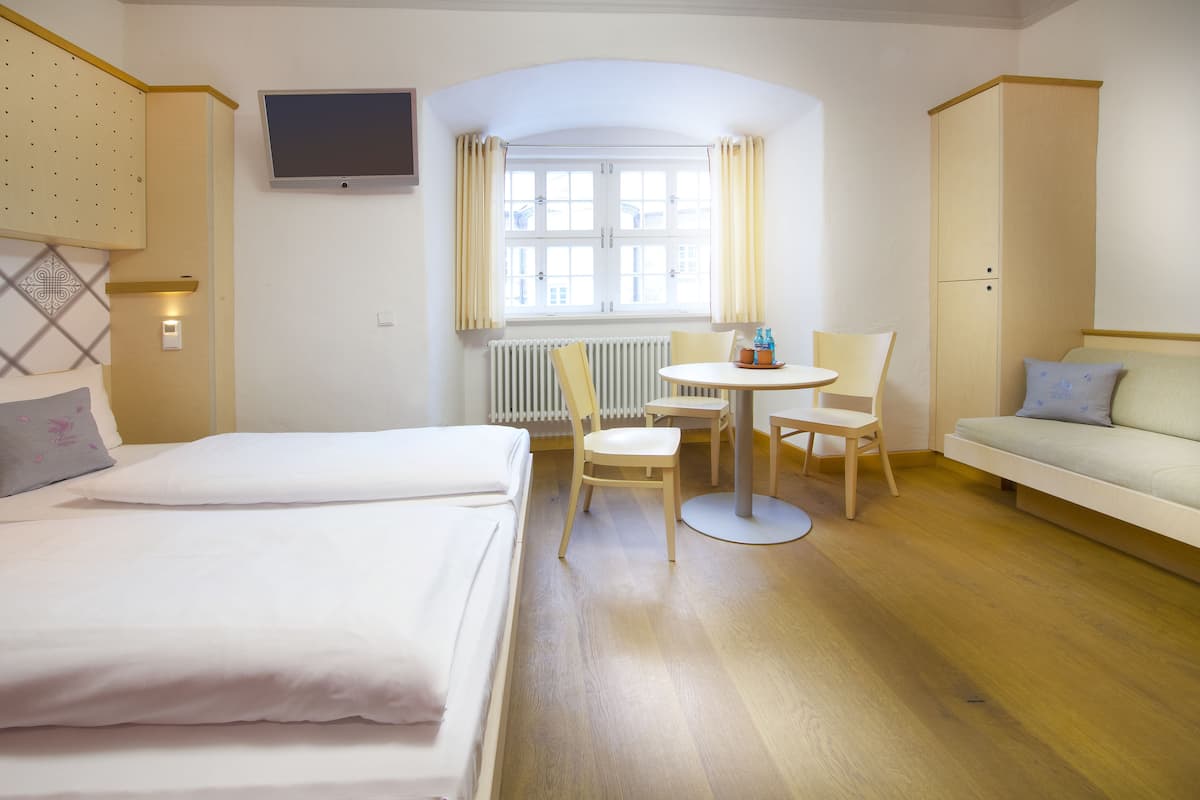 In-room safe, desk, laptop workspace, soundproofing