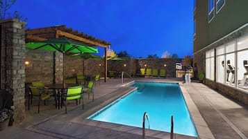 Seasonal outdoor pool
