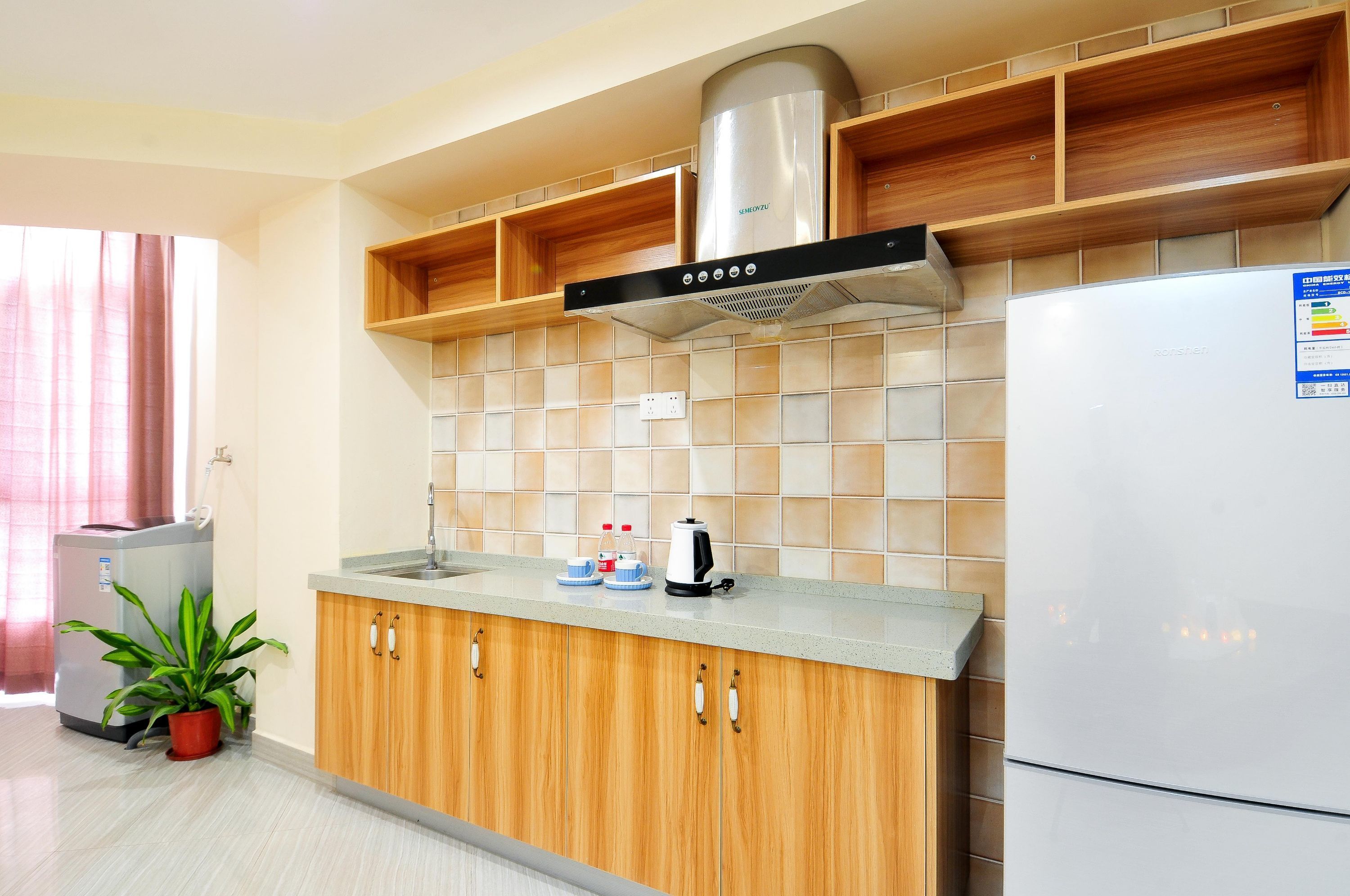 signature suite, sea view | private kitchen | fridge, electric kettle