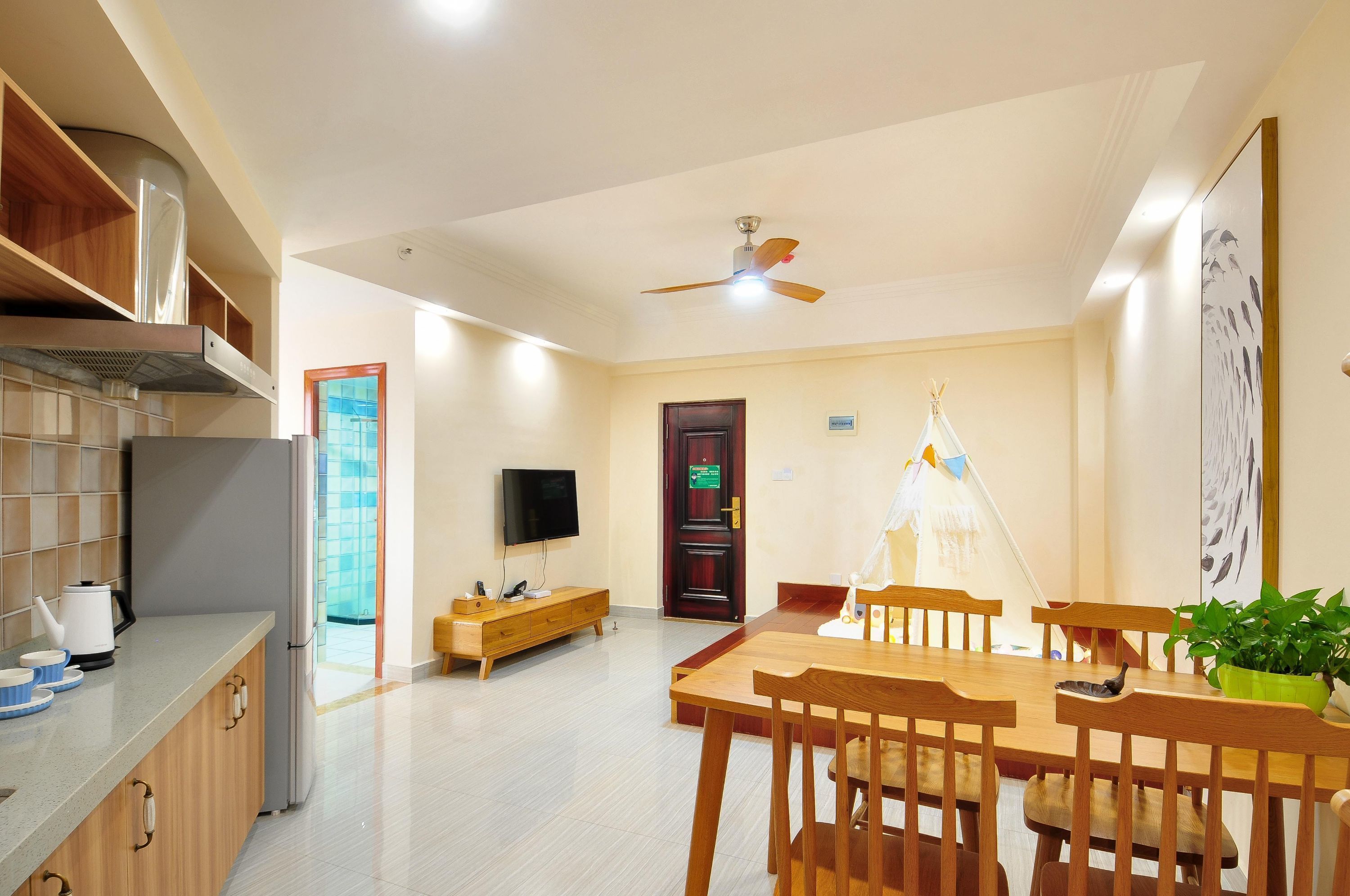 signature suite, sea view | living room | tv