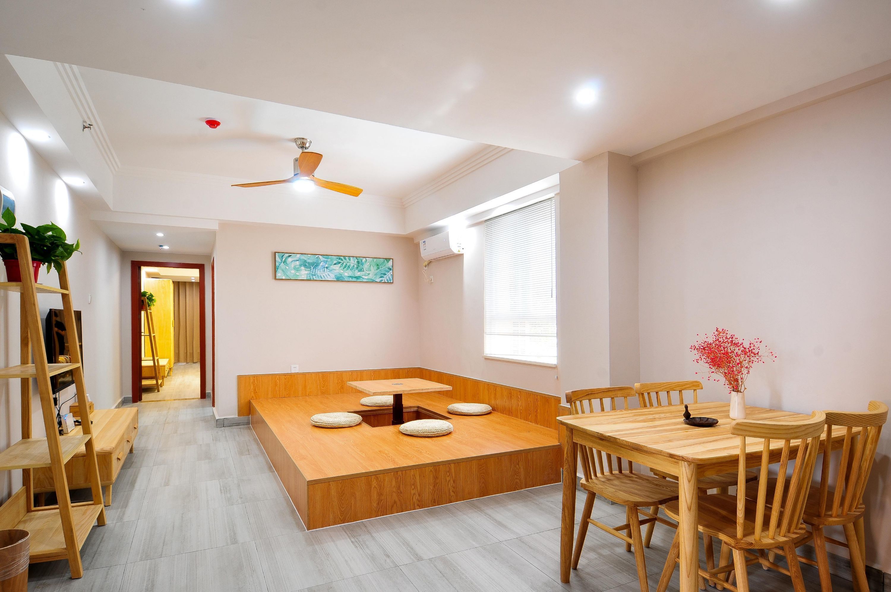 signature suite, sea view | living room | tv