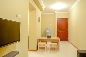 Room | In-room dining