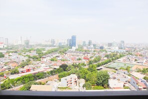 Room | View from room - Cozy Studio Apartment at Elpis Residence (Jakarta)