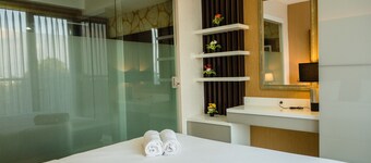 Luxurious 1BR At Dago Suites Apartment
