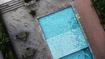 Utomhuspool