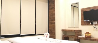 Hotel Shree Pratham Milan