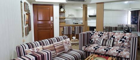 Kamar | Area keluarga | TV