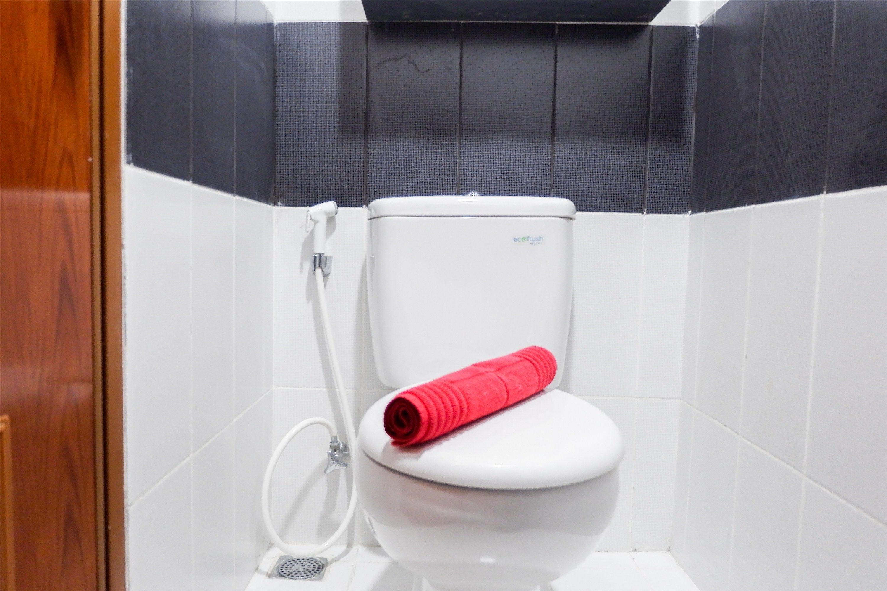 Room | Bathroom | Shower, towels