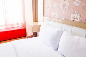 Zimmer | Schreibtisch, kostenloses WLAN, Bettwäsche