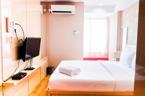 Zimmer | Schreibtisch, kostenloses WLAN, Bettwäsche