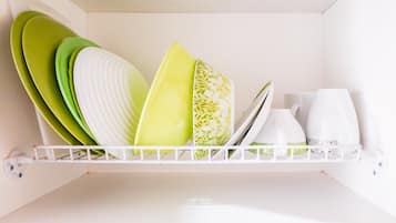 Room | Private kitchenette | Fridge, stovetop, electric kettle, rice cooker
