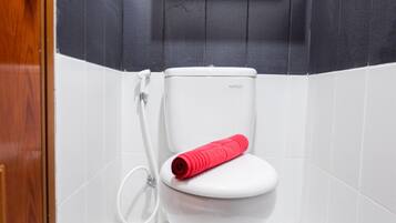 Room | Bathroom | Shower, towels