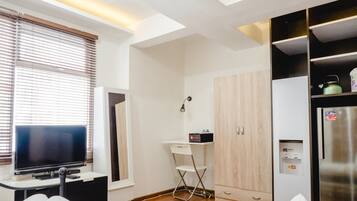 Room | Living area | TV