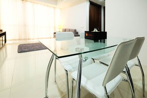 Quarto | Opções para refeição no quarto