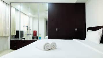 Room | Desk, iron/ironing board, free WiFi, bed sheets