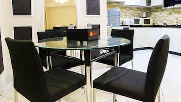 Habitación | Servicio a la habitación