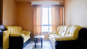 Habitación | Sala de estar | Una televisión