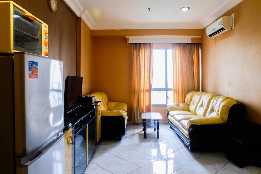 Spacious 1BR Apartment at Taman Beverly