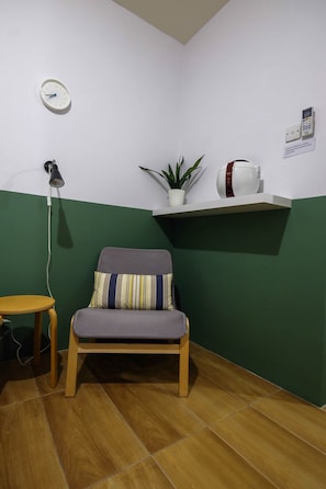 Room | Room amenity