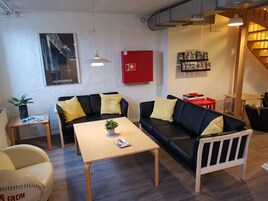 บริเวณนั่งเล่น