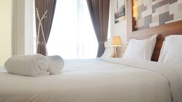 Room | Desk, iron/ironing board, free WiFi, bed sheets