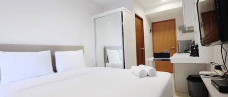 Room | Desk, free WiFi, bed sheets, wheelchair access