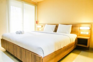 Room | Desk, free WiFi, bed sheets - Pool View Studio Ara Residance Apartement Near Gading Serpong (Gading Serpong)