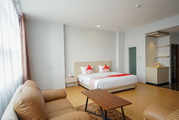 Deluxe suite, 1 tweepersoonsbed | Een bureau, gratis wifi