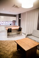 双人房, 1 张双人床, 无烟房 | 私人厨房 | 冰箱、炉灶、电热水壶、厨具/餐具