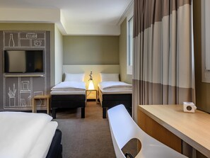 防过敏的被褥、办公桌、遮光窗帘、隔音