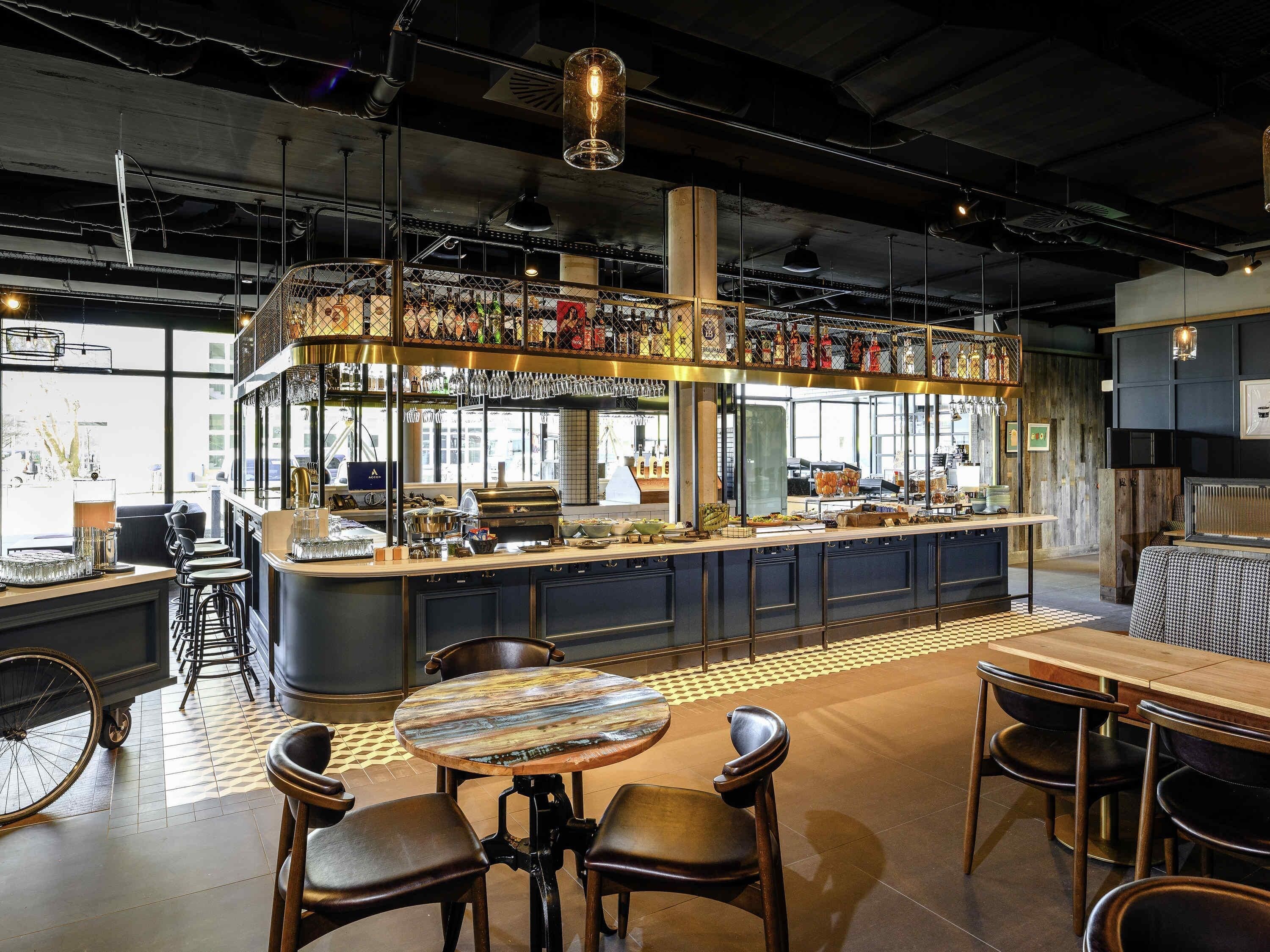 Bar (in der Unterkunft)