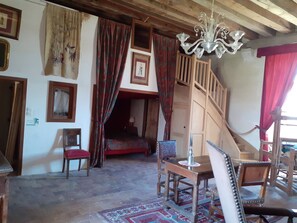 Décoration personnalisée, ameublement personnalisé, bureau