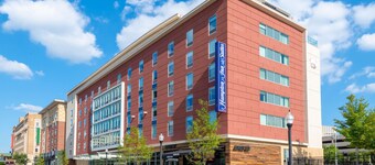 Hampton Inn & Suites Fort Wayne Downtown