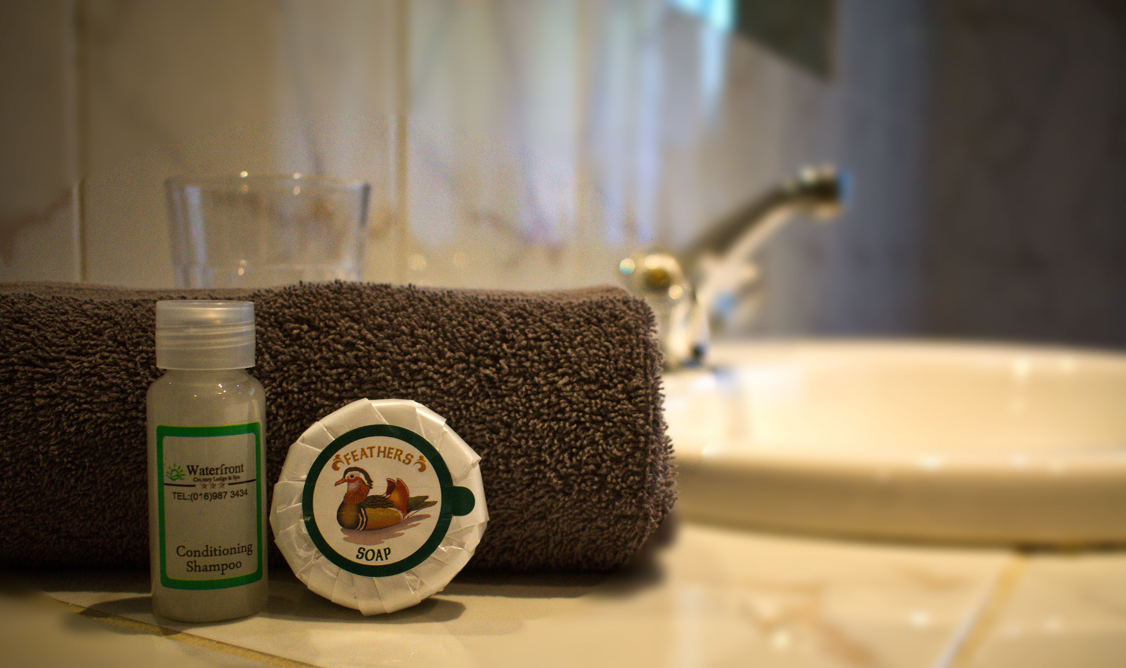 standard double room, 1 king bed | in-room safe, individually decorated, individually furnished, desk