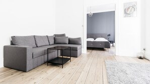 Apartment | Cribs (surcharge), WiFi (free), bed sheets