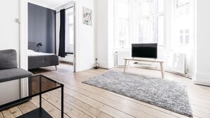 Apartment | Cribs (surcharge), WiFi (free), bed sheets