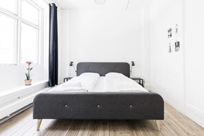 Apartment | Cribs/infant beds, free WiFi, bed sheets