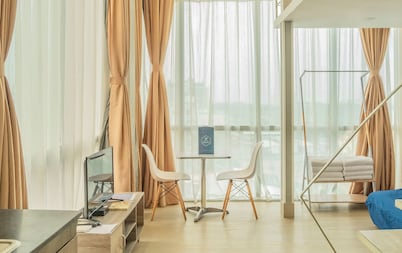 Selah Pods Hotel Manila