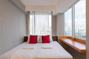 Dobbeltrom – deluxe | Safe på rommet, skrivebord, strykejern/-brett og wi-fi (inkludert)