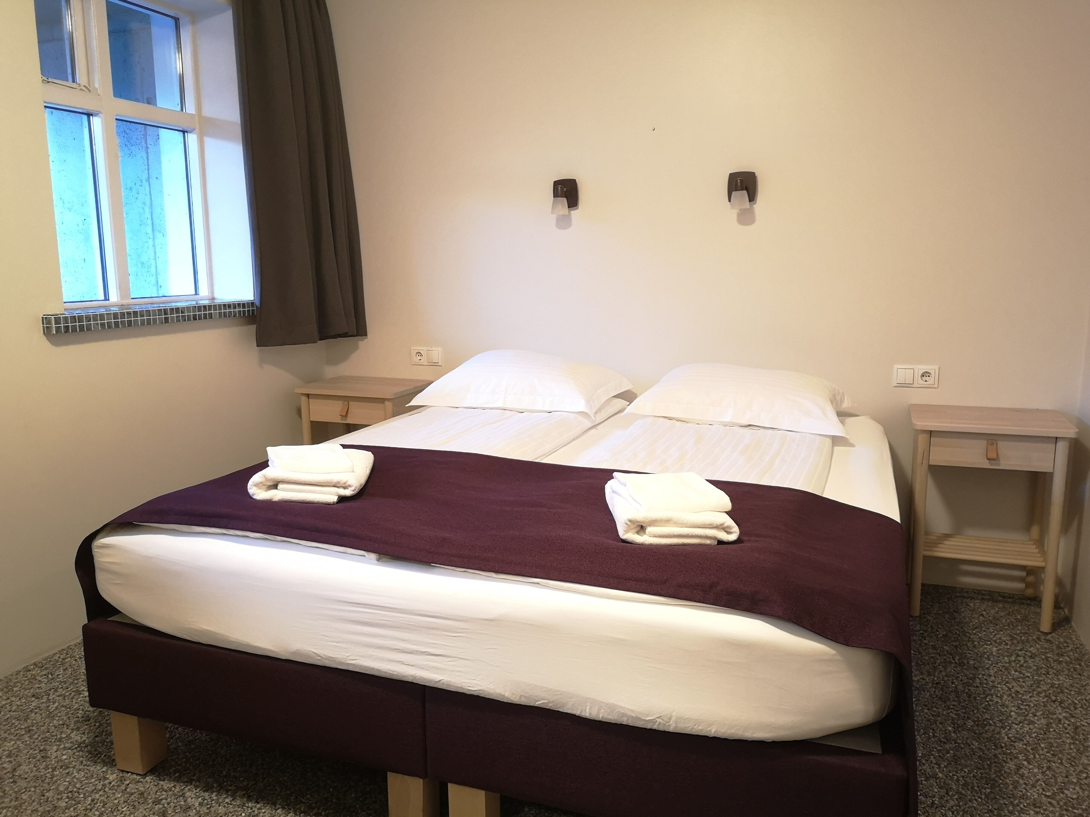 comfort double or twin room, private bathroom, ground floor | desk, blackout curtains, free cots/infant beds, free wifi