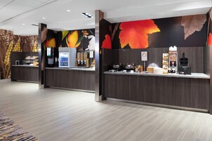 包含每日自助早餐