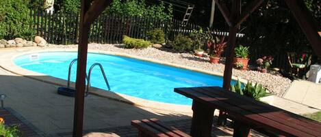 Outdoor pool, pool loungers