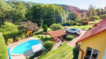 Classic Suite, Mountain View (2 bedrooms and kitchen) | Garden view