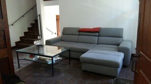 Suite (Coquelicot) | Sala d'estar | Televisor de pantalla plana 